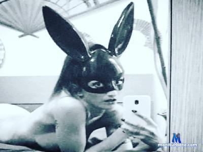 Sweetyrabbit_ cam4 straight performer from Republic of Italy piedi calze 