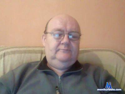 oldtricks1a cam4 gay performer from United Kingdom of Great Britain & Northern Ireland  