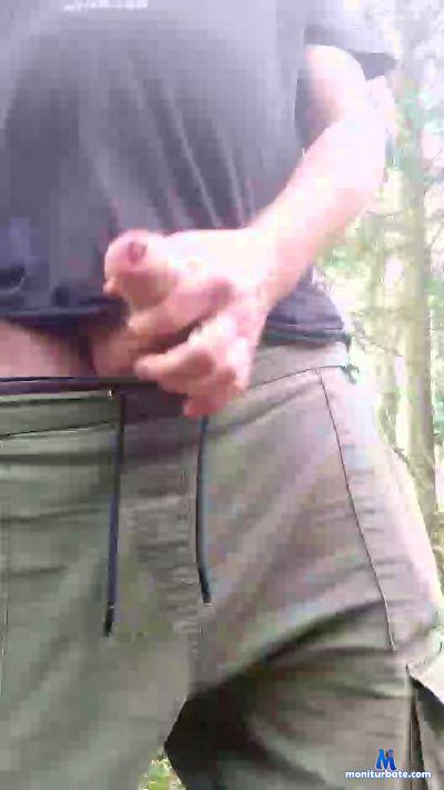 Dickwood41 cam4 bisexual performer from United Kingdom of Great Britain & Northern Ireland  