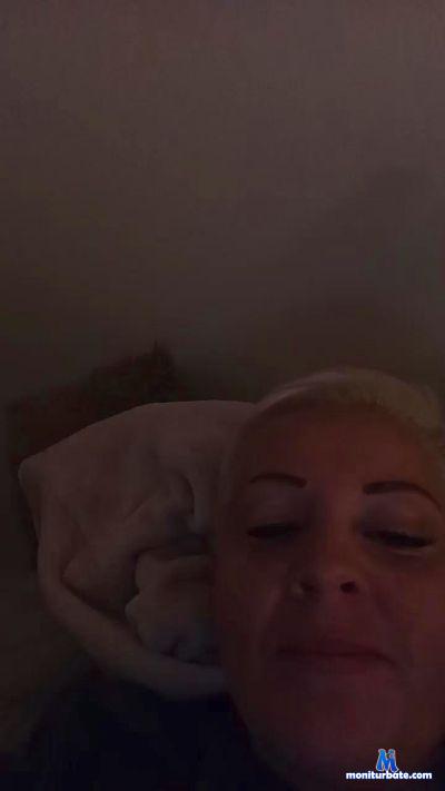 Minouu68 cam4 bisexual performer from French Republic  
