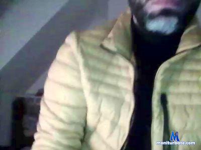 TOMTOM695 cam4 gay performer from French Republic  