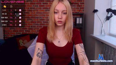 ozzev86 cam4 straight performer from Republic of Italy italianboy bigdick ilovegirls 