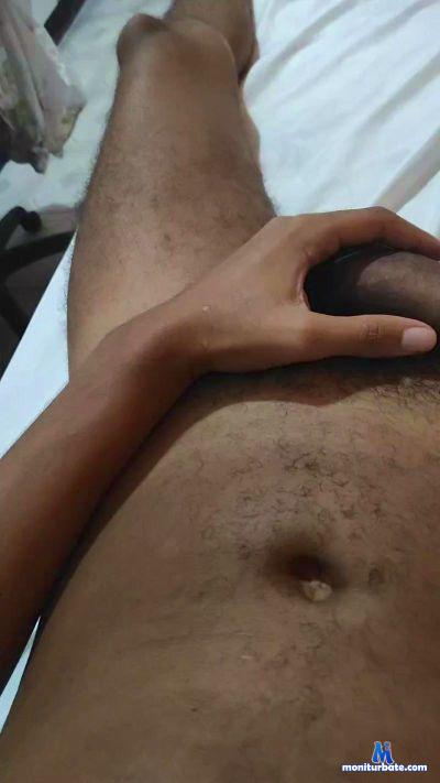 gostoozin3 cam4 bicurious performer from Federative Republic of Brazil  