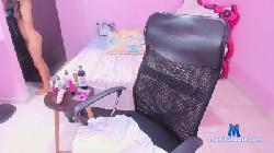 DOLL__18 cam4 live cam performer profile