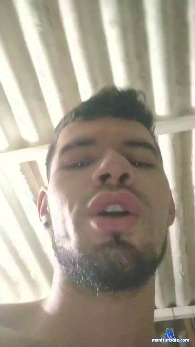 DRAGOAH cam4 bicurious performer from Republic of Colombia  