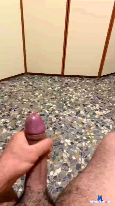 Andrea123455 cam4 straight performer from Republic of Italy  