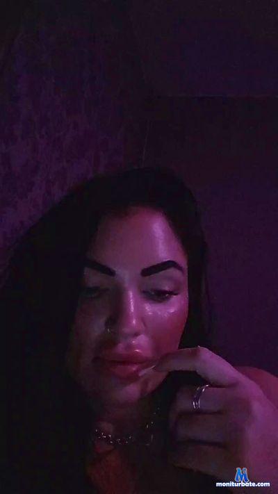 KandiHart cam4 bisexual performer from United Kingdom of Great Britain & Northern Ireland  