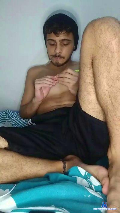 kintaro42 cam4 gay performer from Japan  