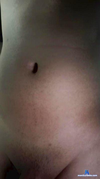 tboi99 cam4 gay performer from Republic of Singapore  