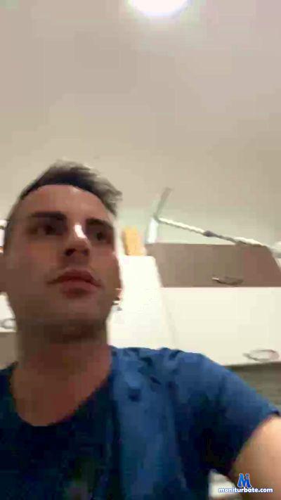 AndycandyIt cam4 bisexual performer from Republic of Italy  