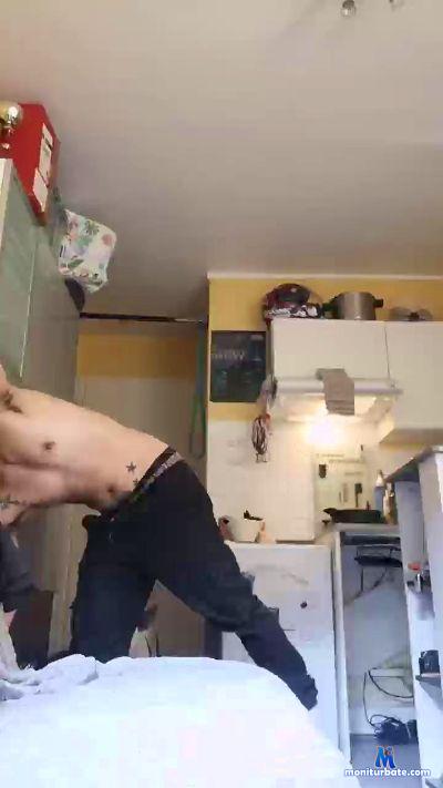 Petitdeco cam4 straight performer from French Republic  