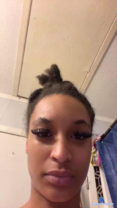 Lyla_homes cam4 bisexual performer from United States of America  