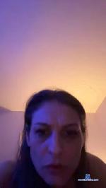 Lucile1986 cam4 livecam show performer room profile