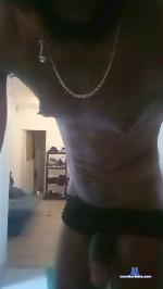 Youriika cam4 livecam show performer room profile