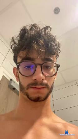 Oxrmy_male cam4 live cam performer profile