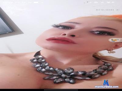 RafaellaHodri cam4 bicurious performer from Federative Republic of Brazil masturbation bigass pawg squirt feet schoolgirl C2C 