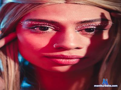 MaddyCarrington cam4 bisexual performer from Republic of Colombia  