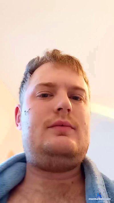 Zenandzack2020 cam4 bicurious performer from United Kingdom of Great Britain & Northern Ireland  