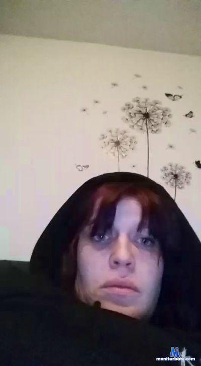 KleineMaus92 cam4 bisexual performer from Federal Republic of Germany  