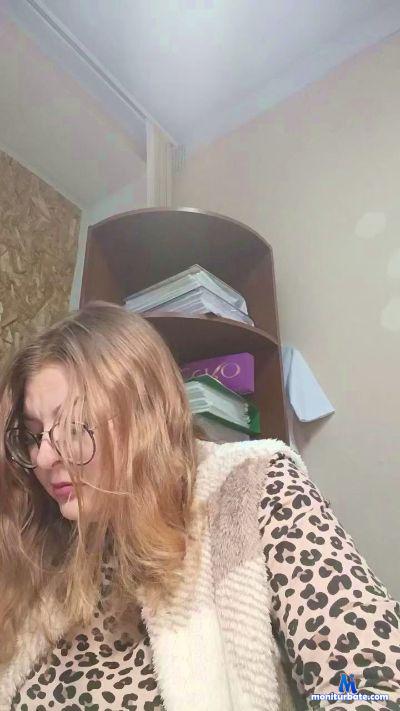 TinaaRina cam4 bisexual performer from United States of America  