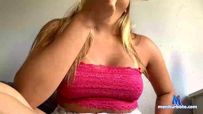 ChapeuzinhoVerm cam4 bisexual performer from Federative Republic of Brazil  