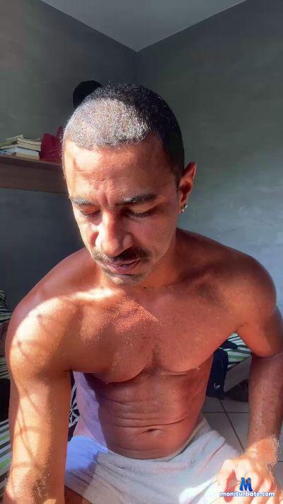 PretoMineiro cam4 bisexual performer from Federative Republic of Brazil  