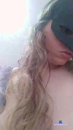 Merilinda cam4 livecam show performer room profile