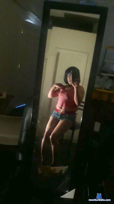 samanthaja cam4 bisexual performer from United States of America  