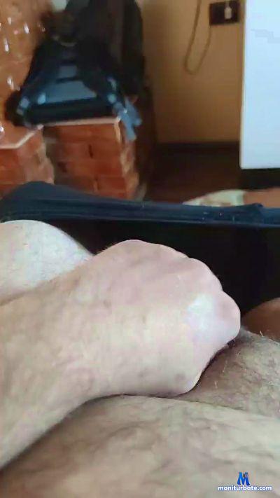 nico250 cam4 bisexual performer from Romania  
