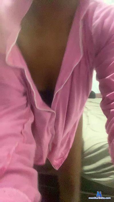 luluzinha46 cam4 bisexual performer from Federative Republic of Brazil  