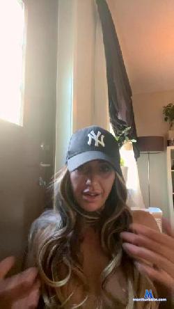 Annie194 cam4 live cam performer profile
