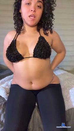 curlyyyy1 cam4 live cam performer profile