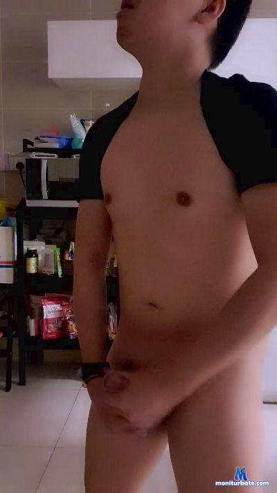 aznboyiee cam4 bisexual performer from Taiwan, Province of China asian 