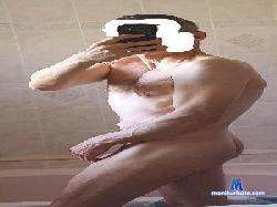 elegant_man81 cam4 live cam performer profile