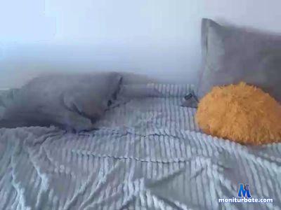 shy_girl_sexy cam4 bisexual performer from Republic of Italy rollthedice 