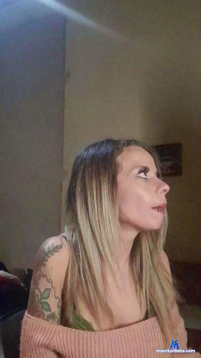 Devilgirl33 cam4 straight performer from Argentine Republic  