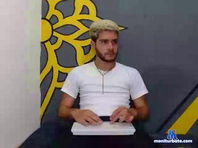 MarcoDiana01 cam4 straight performer from Republic of Italy  