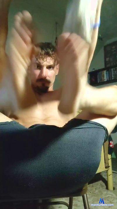 Aries4you_68 cam4 bicurious performer from United States of America big handsome cock 