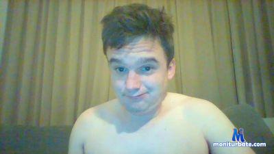 jongen1995 cam4 bisexual performer from Kingdom of the Netherlands chubby anal pee striptease taboo amateur 