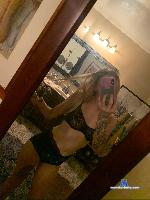 Juneinflames cam4 livecam show performer room profile