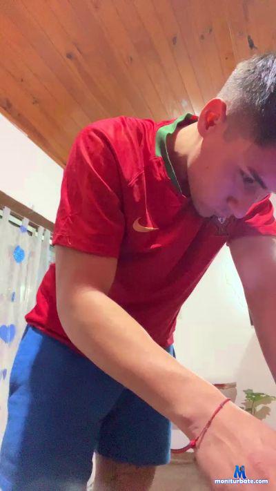 Danilobom cam4 bicurious performer from Argentine Republic  