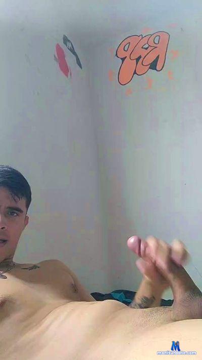 Alex_21cms cam4 straight performer from Republic of Colombia amateur milk masturbation 