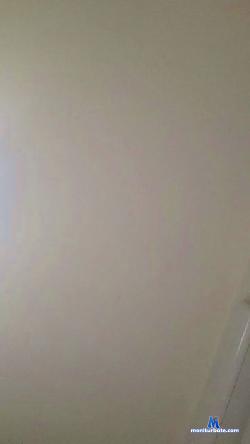 LFrench72 cam4 live cam performer profile