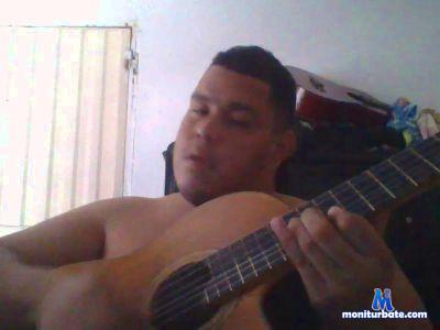 lluiis33 cam4 straight performer from Republic of Colombia  