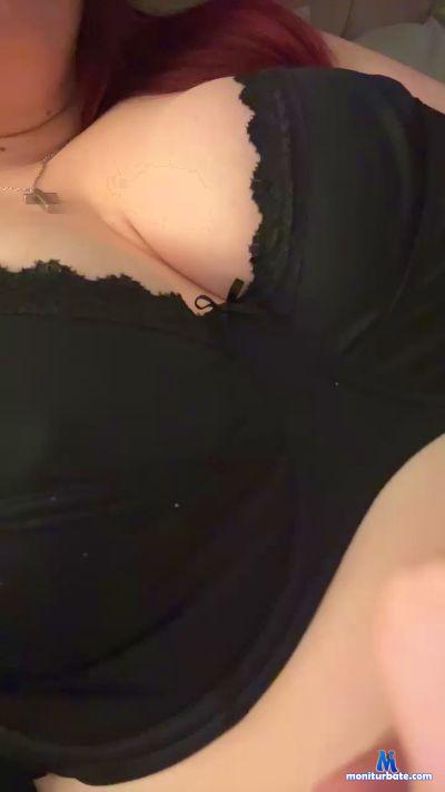 SkiMaskSlut5 cam4 unknown performer from United Kingdom of Great Britain & Northern Ireland feet bigass amateur tits lesbian cute 