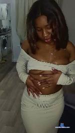 Liloralove cam4 livecam show performer room profile