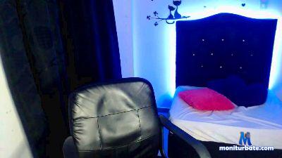 emma_sex_01 cam4 bisexual performer from Republic of Colombia  