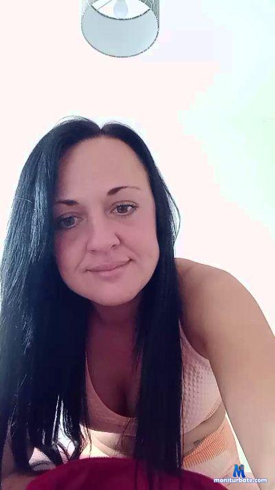tricksy1 cam4 bisexual performer from United Kingdom of Great Britain & Northern Ireland  