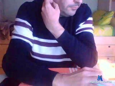 myjo33 cam4 straight performer from Portuguese Republic  