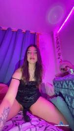emilyy444 cam4 livecam show performer room profile